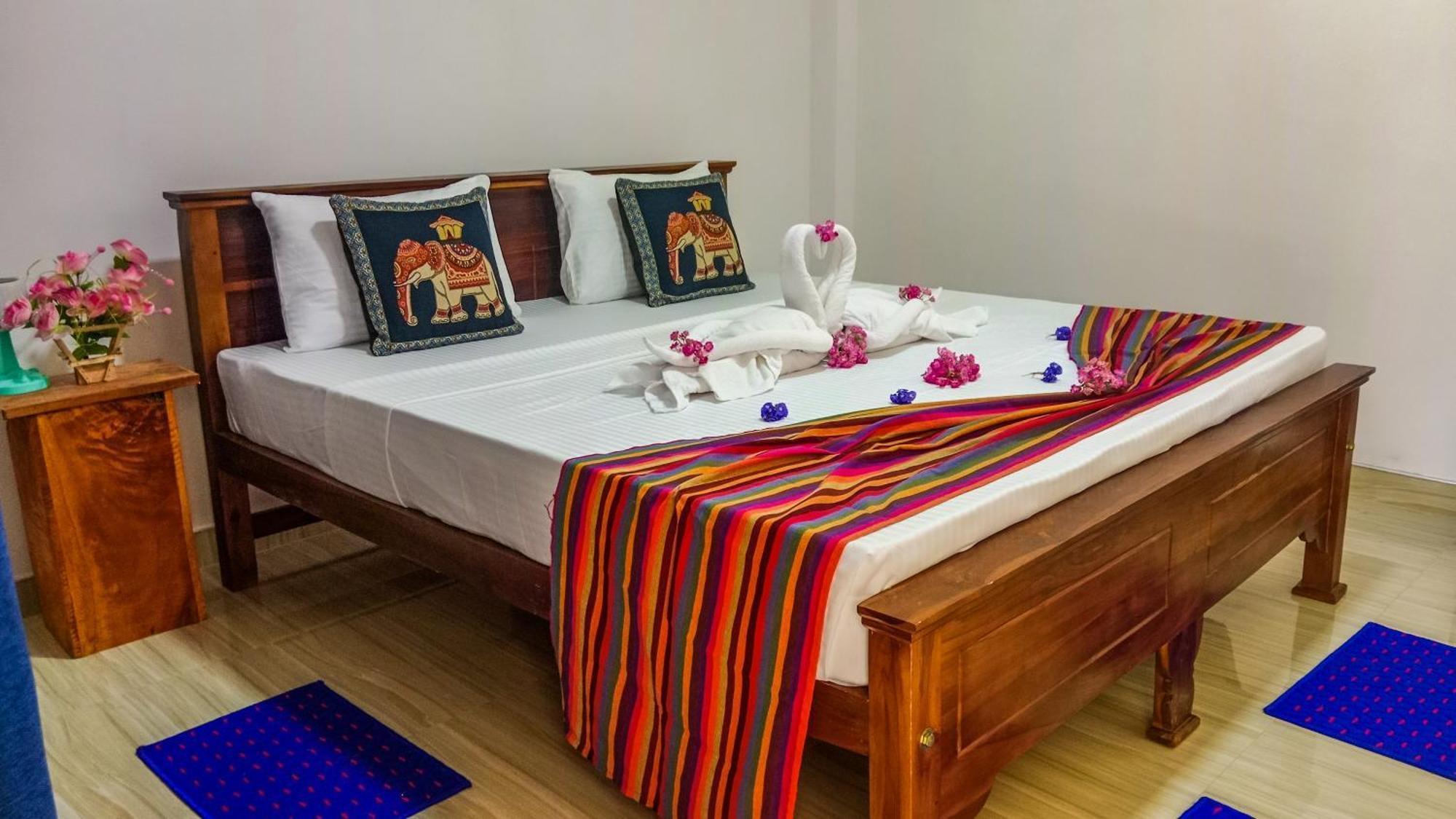 Gimhana Homestay 锡吉里亚 外观 照片