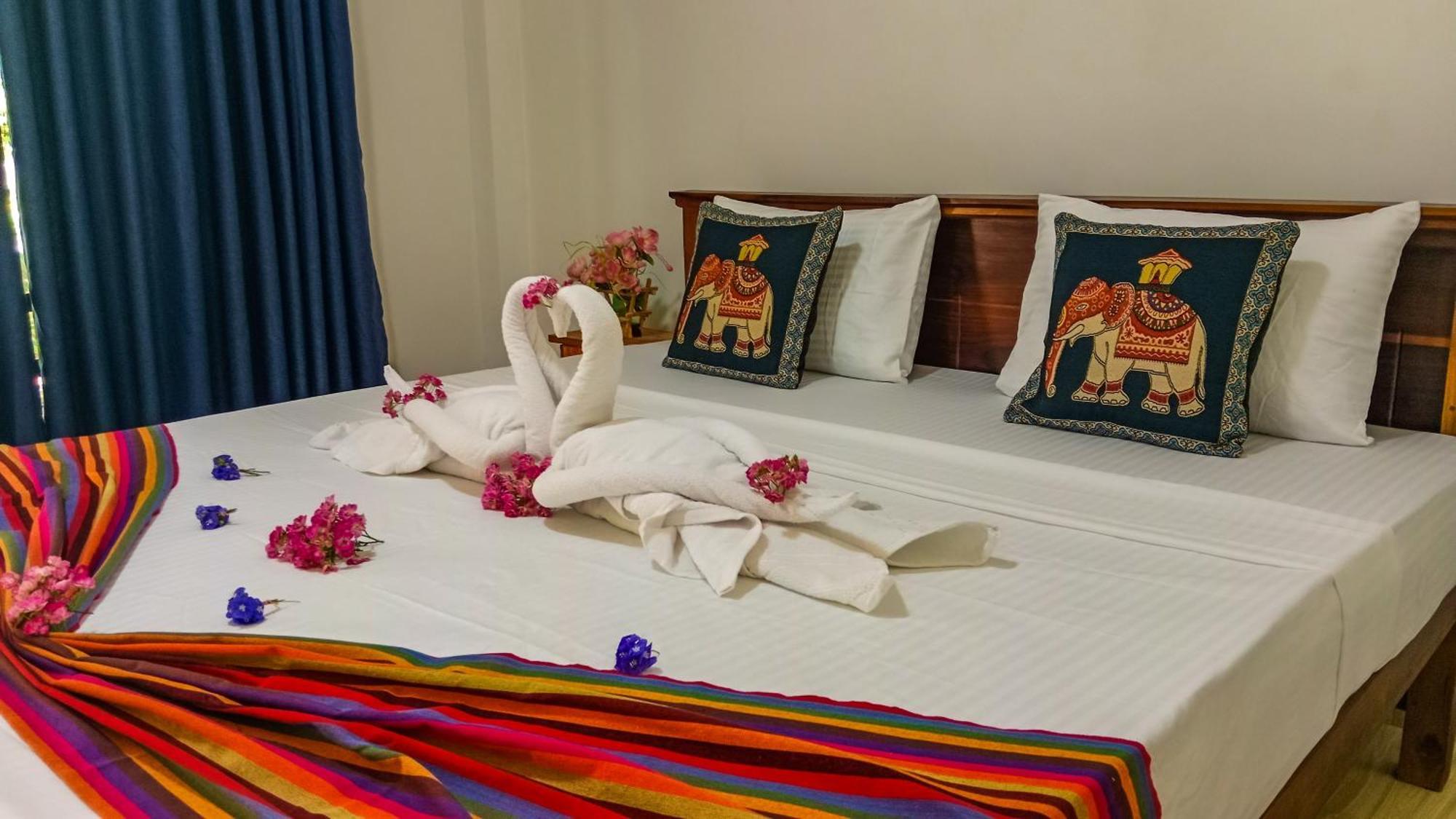 Gimhana Homestay 锡吉里亚 外观 照片